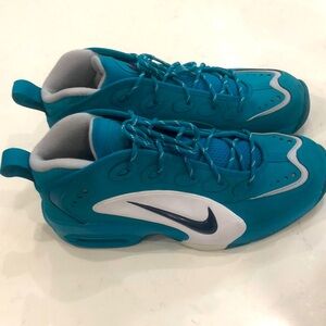Nike Airway Up Tropical Teal men's size 12. Euro 46 awesome shoes! Old School